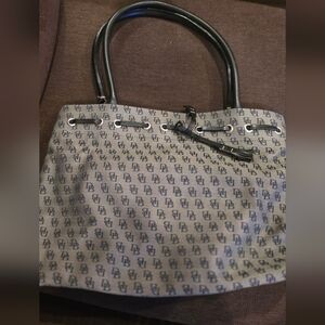 Vintage Dooney & Bourke Stylish Black and Gray Designer monogram tassel tote